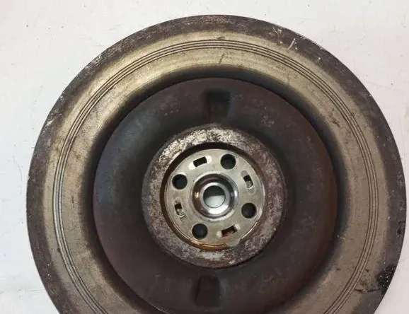 VOLVO V60 1 generation (2010-2020) Crankshaft Pulley 31401194 33139116