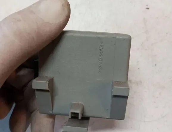 VOLVO XC90 1 generation (2002-2014) Alarm Signal Control Unit 9472105 33153711