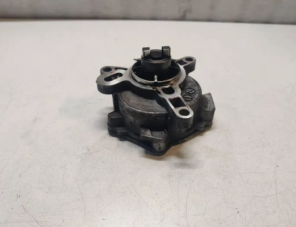 VOLVO XC60 1 generation (2008-2017) Вакуумный насос 31316688 33160273