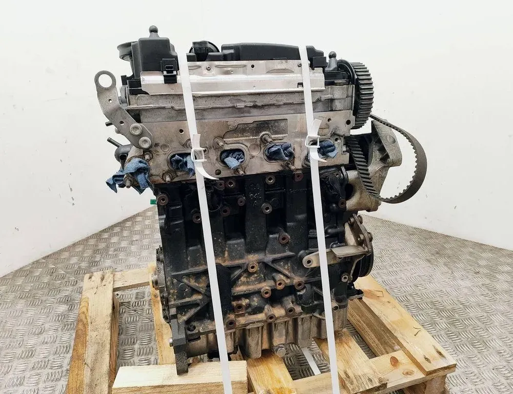 SKODA Octavia 3 generation (2013-2020) Engine 80HBL,V530,04L023A,CLHB16367,CLHB 35451420