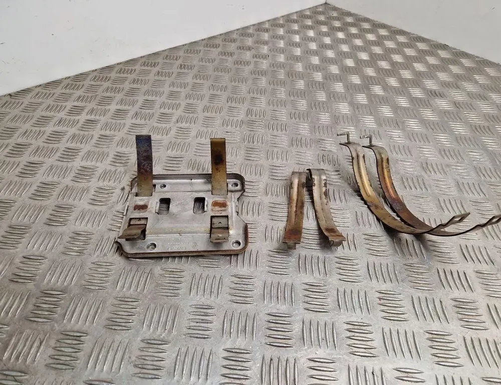 FIAT Talento 2 generation (2016-2020) Exhaust Hanger Bracket 203184201R 34823330