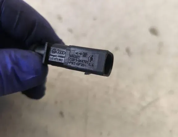 VOLKSWAGEN Polo 5 generation (2009-2017) Exhaust gas temperature sensor 1J0973802,7581956701 34772363