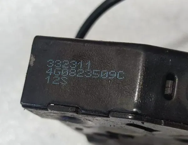 AUDI A7 C7/4G (2010-2020) Bonnet Lock 4G0823509C 34127948