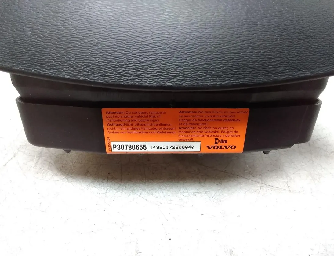 VOLVO V70 3 generation (2007-2020) Steering Wheel Airbag PA55270060 27582338