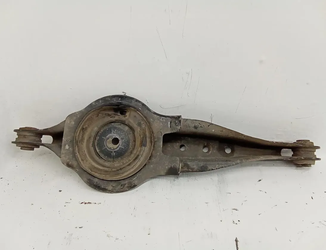 VOLVO XC60 1 generation (2008-2017) Rear Right Arm 31429620 27713127