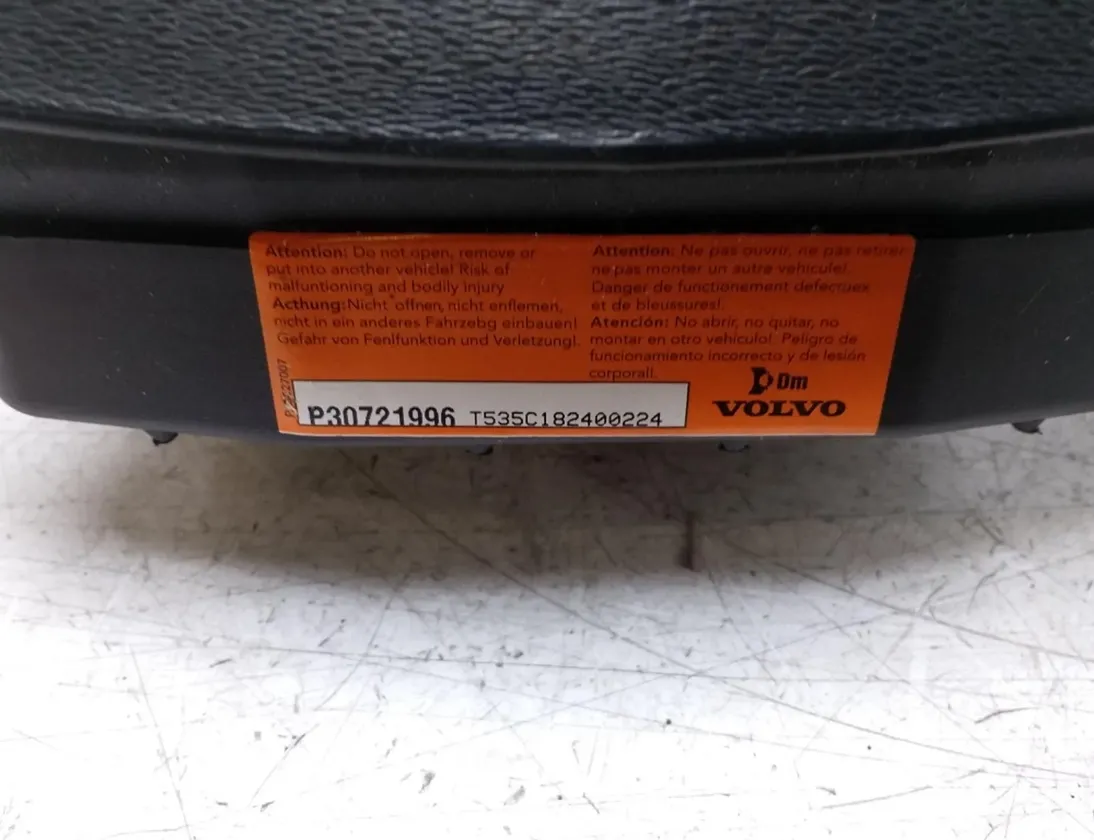 VOLVO S80 2 generation (2006-2020) Steering Wheel Airbag P30721996 28532864
