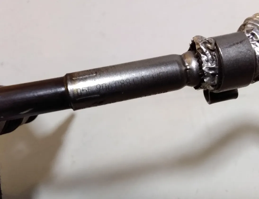 VOLKSWAGEN Passat B8 (2014-2023) Датчик температуры выхлопных газов 05L906088CA 28629713