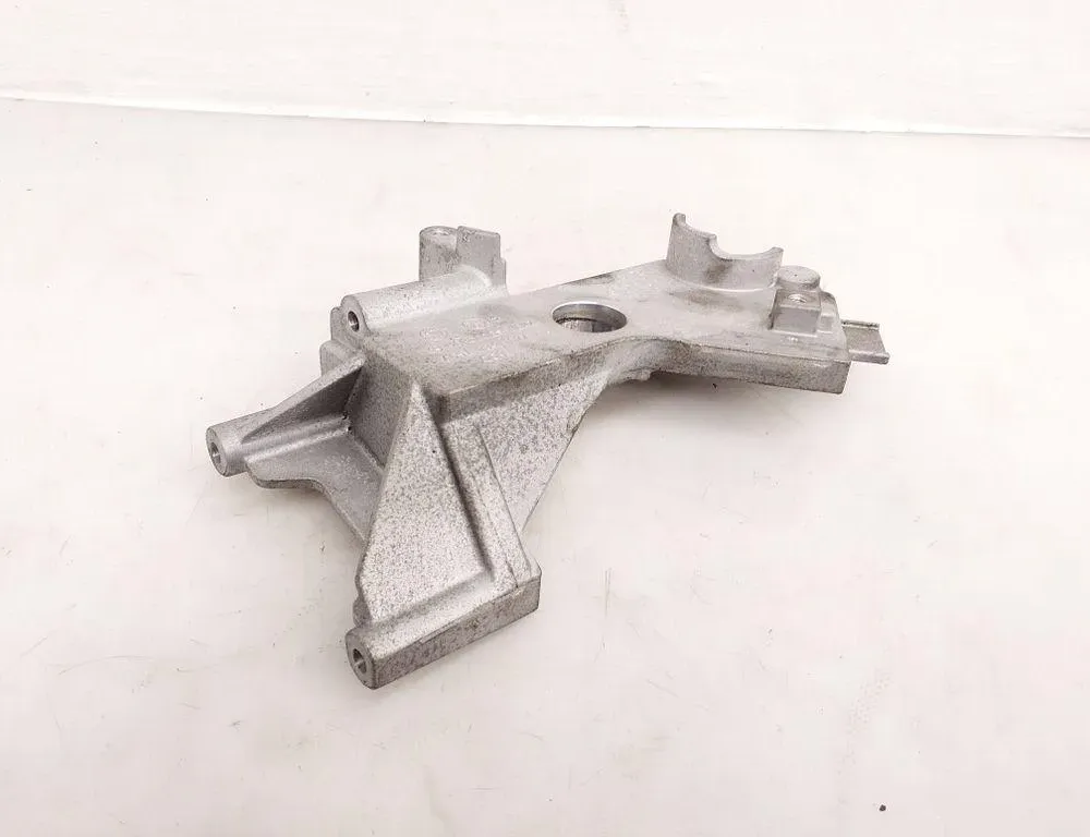 MERCEDES-BENZ C-Class W205/S205/C205 (2014-2023) Держатель воздушного фильтра A6510941627 32930153