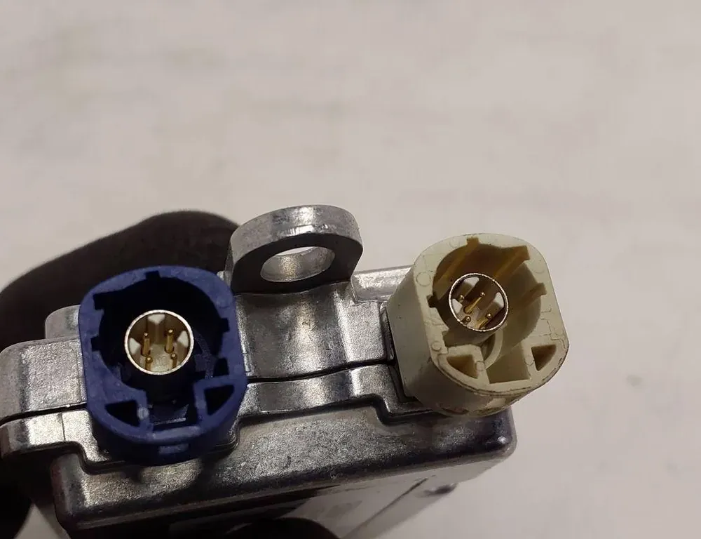 BMW 5 Series G30/G31 (2016-2023) USB/AUX Control Unit 9355549 33581237