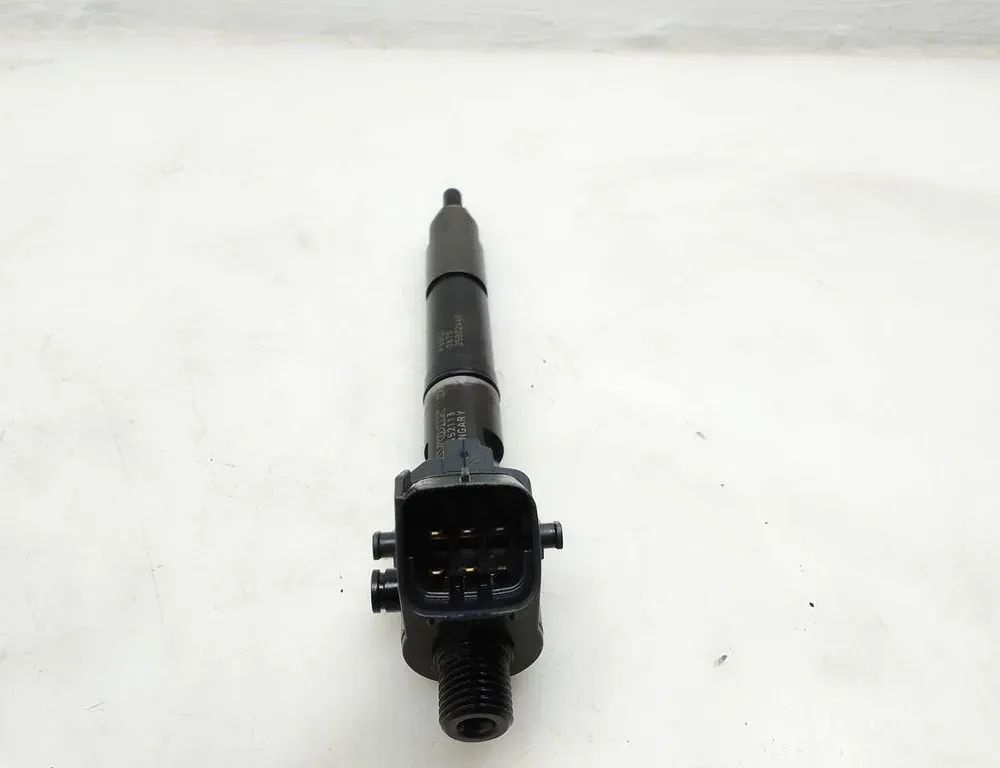 VOLVO V90 2 generation (2016-2024) Fuel Injector 31452113 34531419