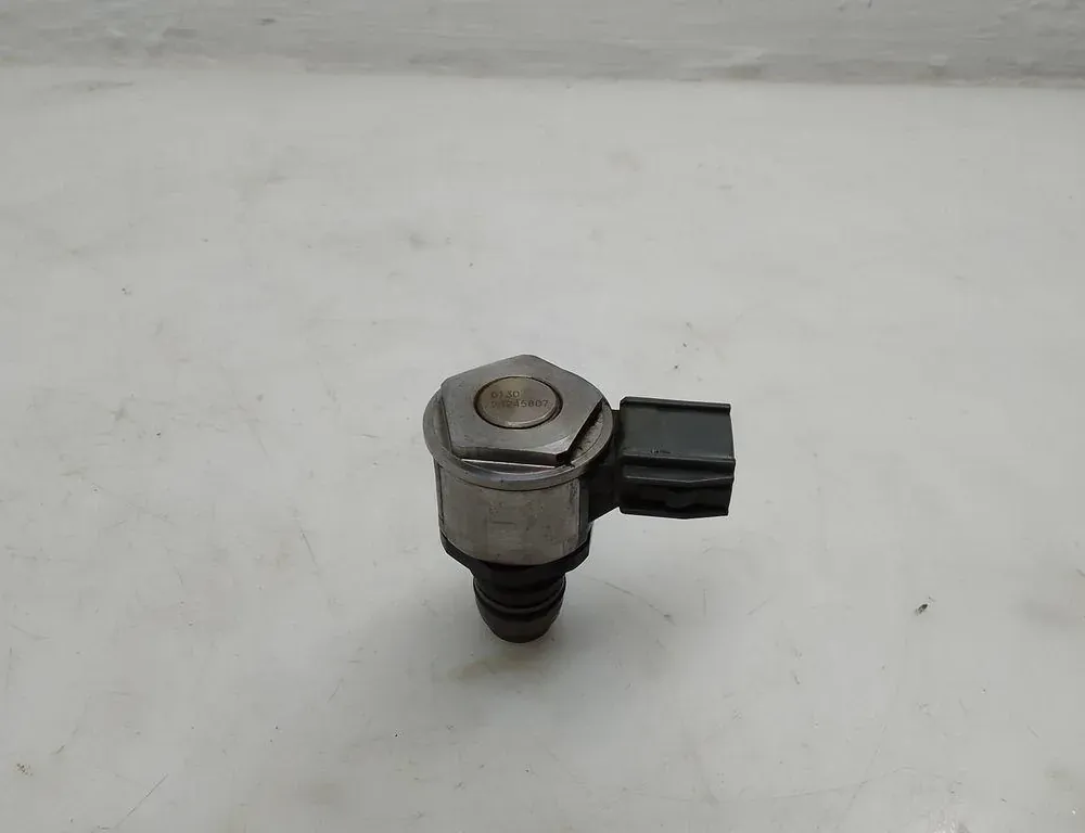 VOLVO V90 2 generation (2016-2024) Датчик давления топлива 2B245807 34530637