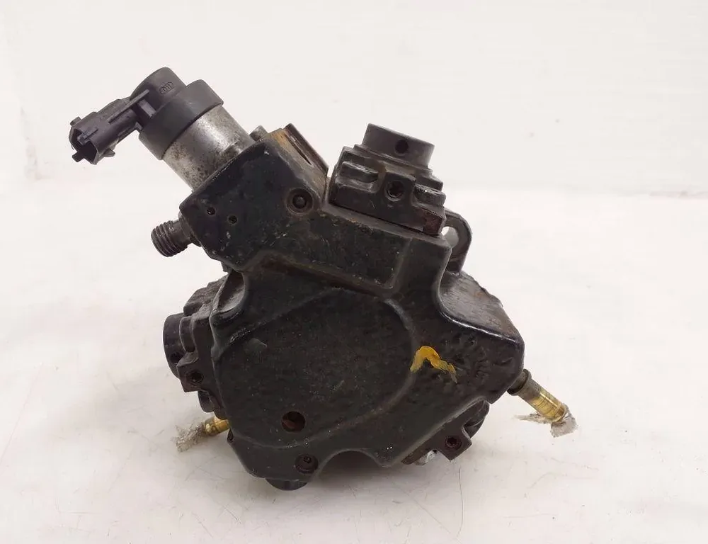 NISSAN X-Trail T32 (2013-2022) Топливный насос 0445010404 35121301