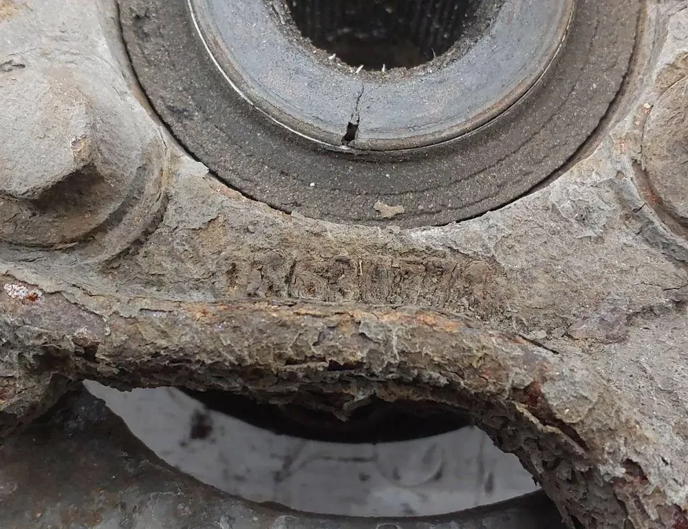 VOLVO XC60 1 generation (2008-2017) Front Right Wheel Hub 08630771 34023975