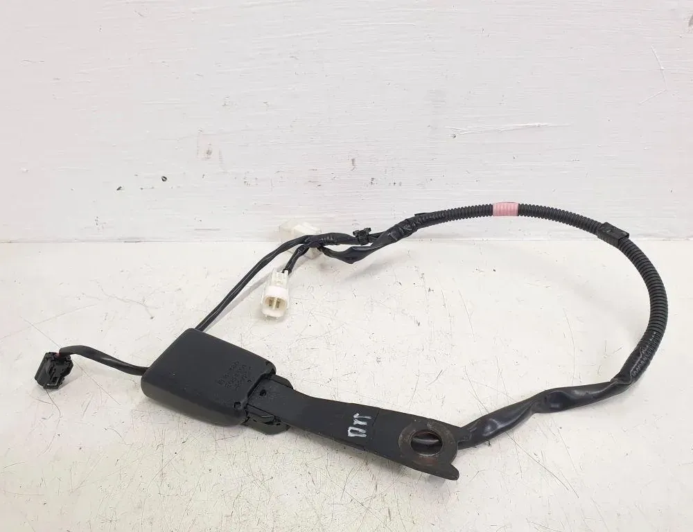 LEXUS IS XE20 (2005-2013) Front Right Seat Buckle E034501 34933833