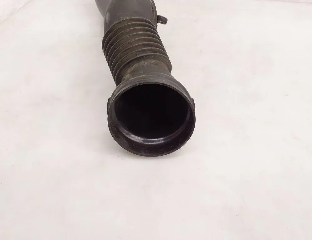 VOLVO XC60 1 generation (2008-2017) шланг радиатора интеркулера 30714480 34510290