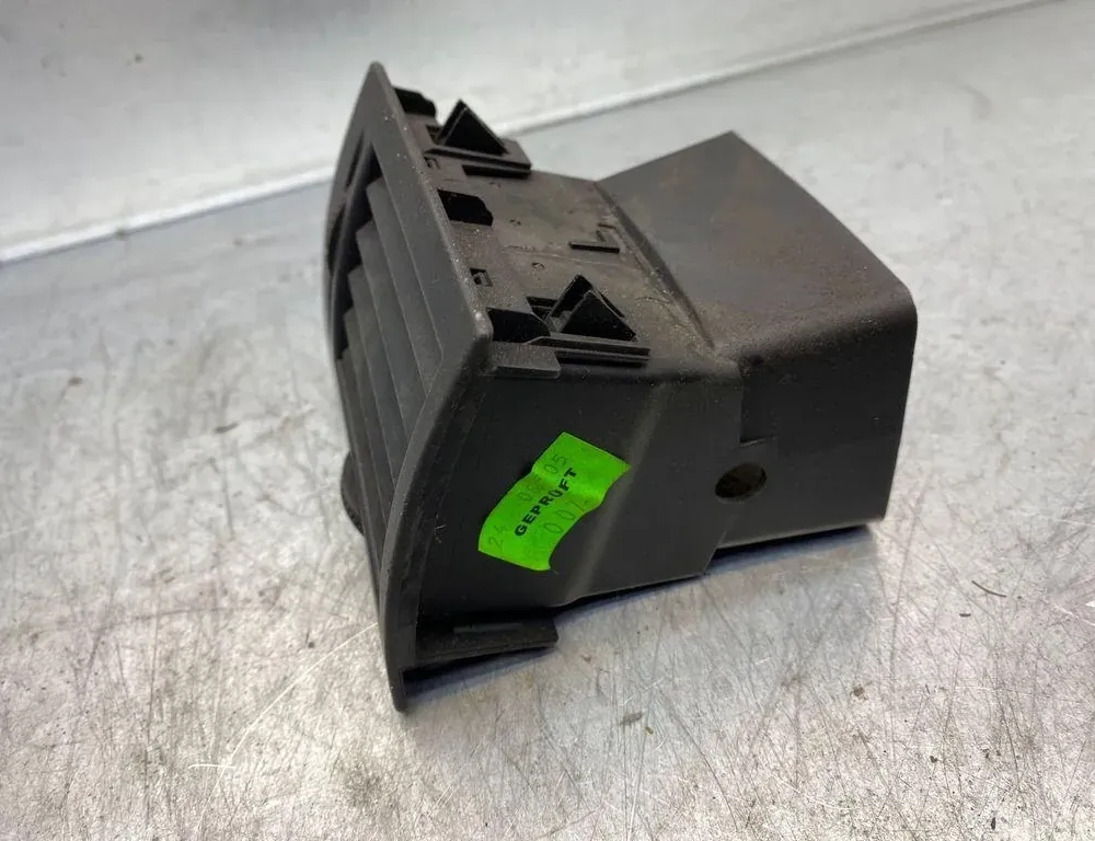 OPEL Meriva 1 generation (2002-2010) Вентиляционные отверстия в приборной панели 2892001,464652911 34353412