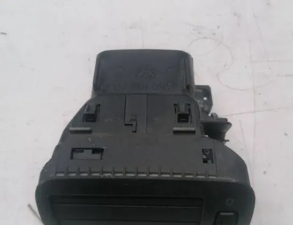 VOLKSWAGEN Passat B5 (1996-2005) Вентиляционные отверстия центральной консоли 3B0819703D 34343519