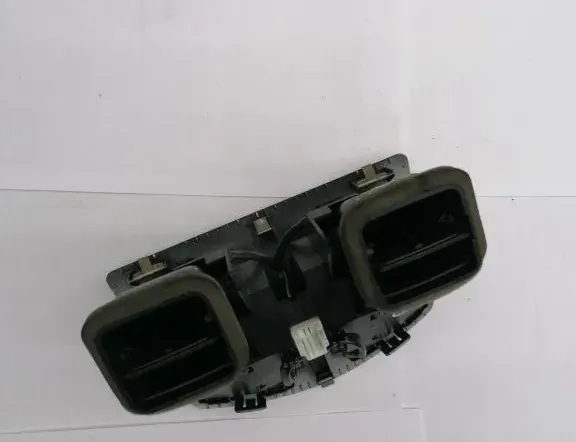 BMW 7 Series E65/E66 (2001-2008) Вентиляционные отверстия центральной консоли 8385275,64227002395,14121810 34347613