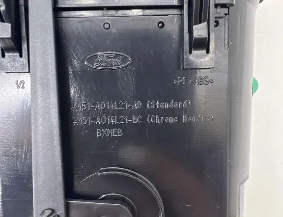 FORD Focus 2 generation (2004-2011) Вентиляционные отверстия центральной консоли 4M51A014L21BC,4M51A014L21AD 34353270