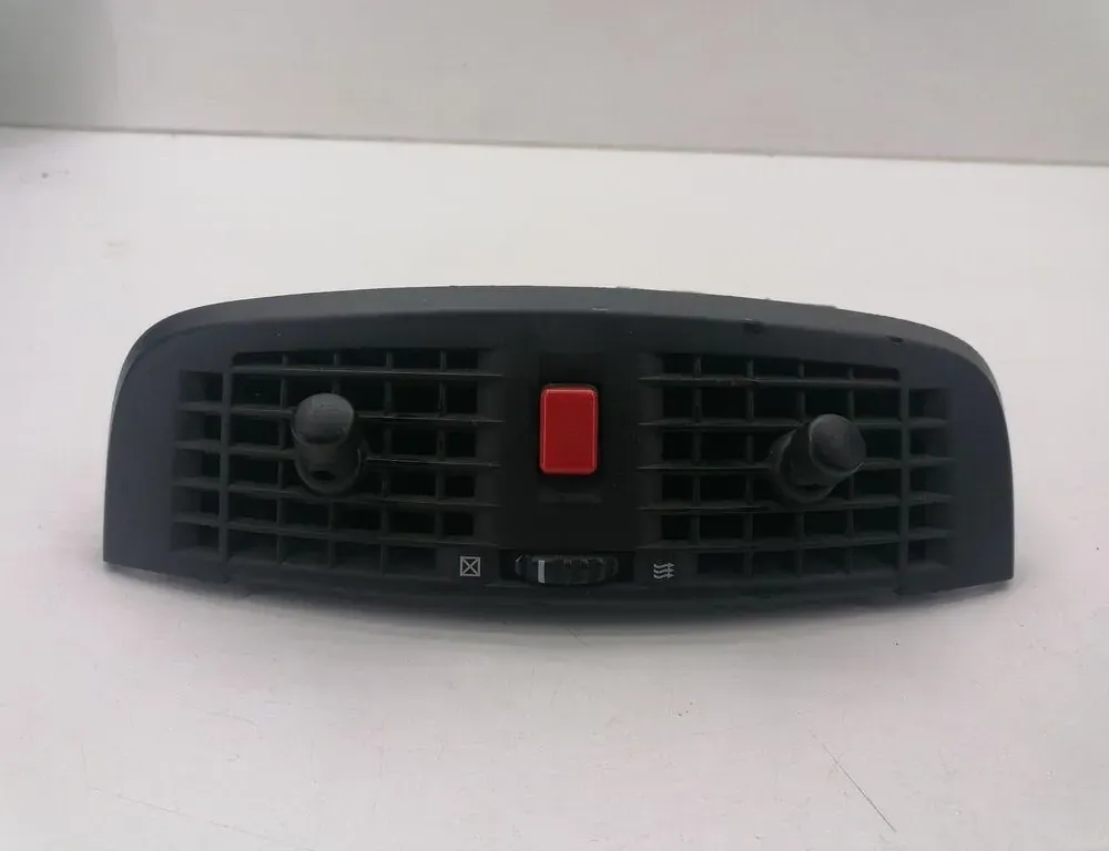 CADILLAC CTS 1 generation (2002-2007) Вентиляционные отверстия центральной консоли M1516E1430,25703804 34335340