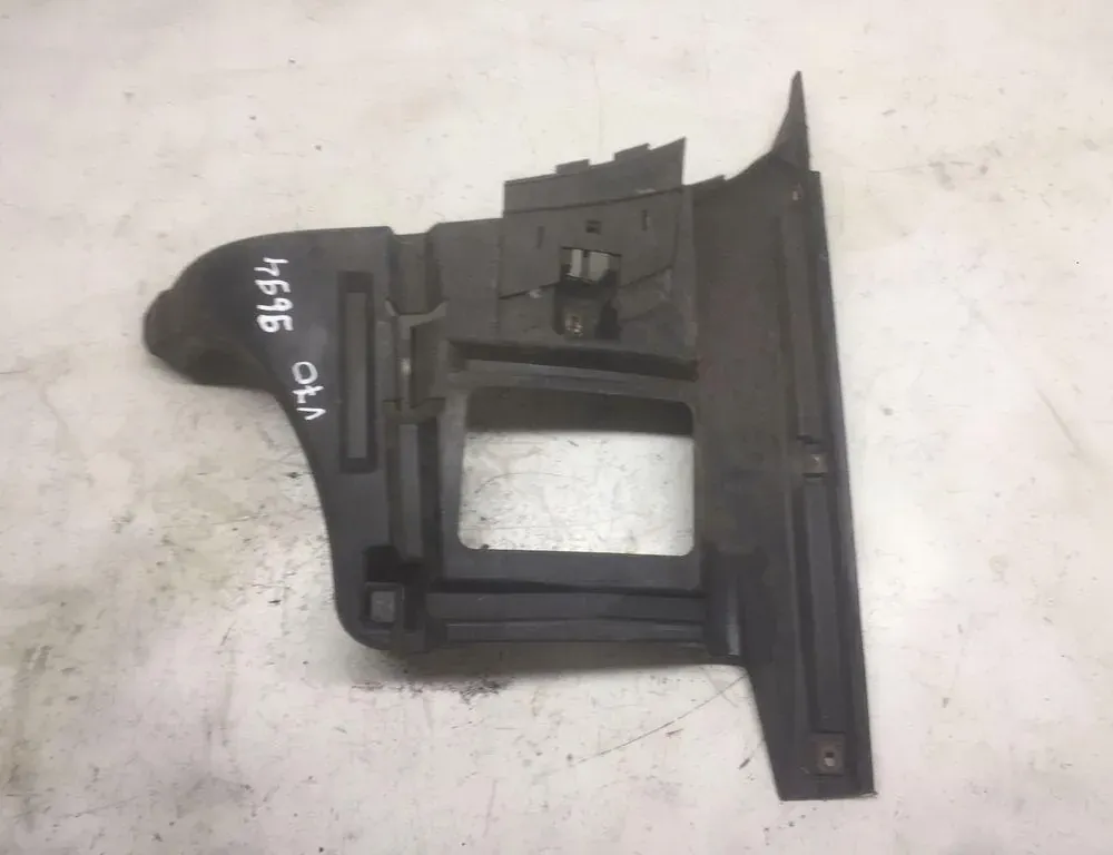 VOLVO V70 2 generation (2000-2008) Front Left Bumper Bracket 8648196,8648197 34352577