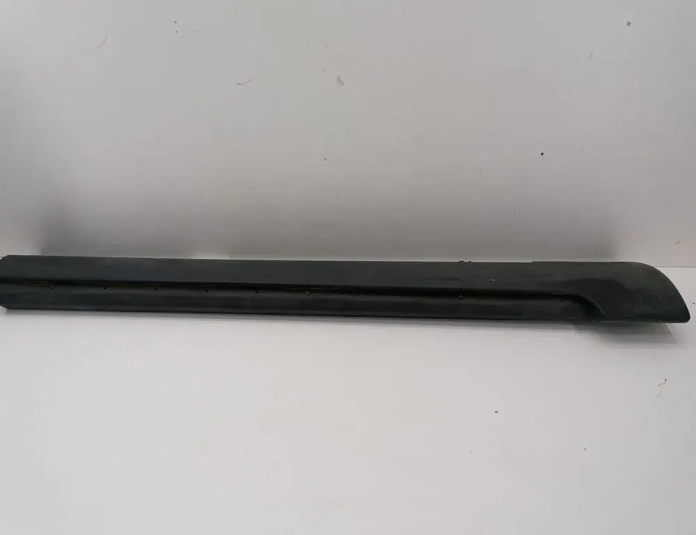VOLVO V70 2 generation (2000-2008) Left Side Plastic Sideskirt Cover 9178761 34454081