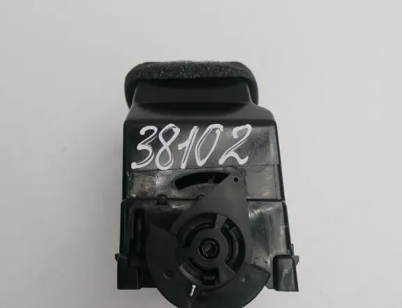 CHRYSLER 300C 1 generation (2005-2011) Вентиляционные отверстия центральной консоли 1087510 34335855