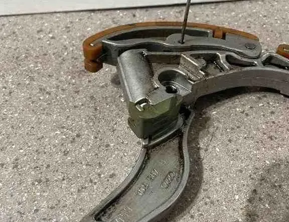 AUDI A8 D2/4D (1994-2002) Timing Chain Tensioner Arm 059109507D 32709246