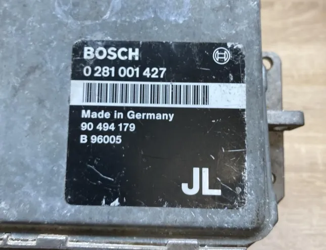 OPEL Omega B (1994-2003) Engine Control Unit ECU 90494179,0281001427 34284625
