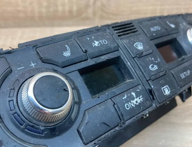 AUDI A8 D2/4D (1994-2002) Climate control unit 4E0820043A,4W0910043 34388224