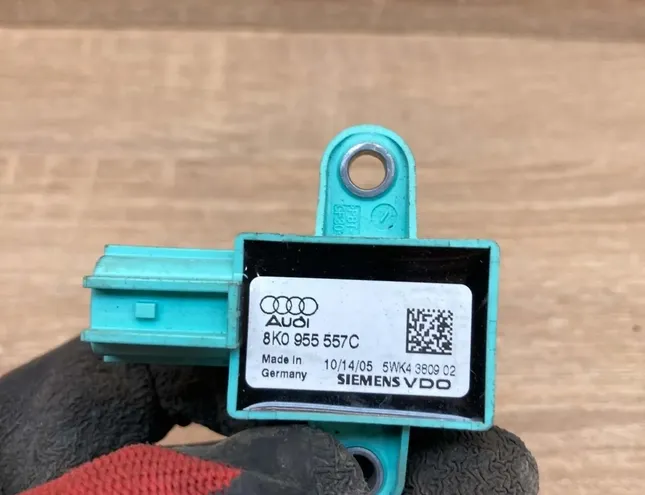 AUDI Q5 8R (2008-2017) Боковой датчик удара левый 8K0955557C,5WK43809 34390600