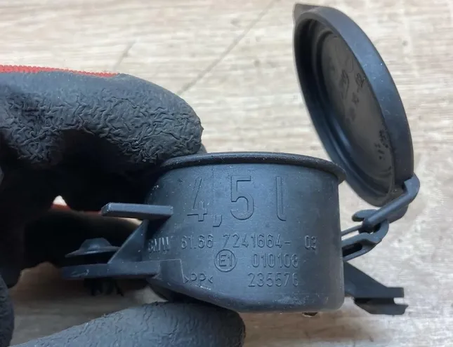 BMW 1 Series F20/F21 (2011-2020) Washer Reservoir Tank 7264145,7241664 34368815