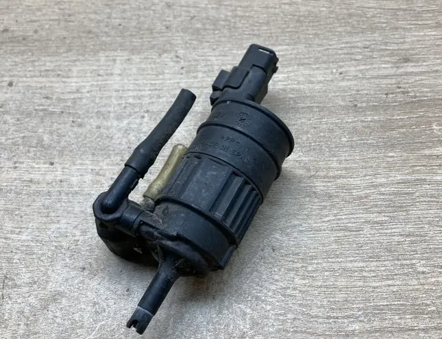 RENAULT Scenic 1 generation (1996-2003) Windshield/windshield washer pump 7700430702 34432835