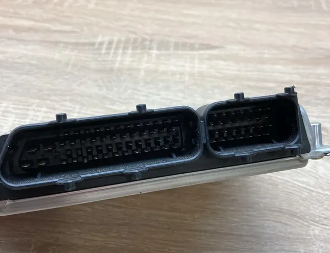 AUDI A4 B5/8D (1994-2001) Engine Control Unit ECU 4D0907551AE,0261204807 34360937