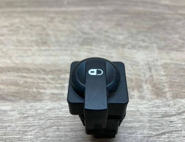 CITROËN C4 1 generation (2004-2011) Central locking switch 96476626XT 34382732