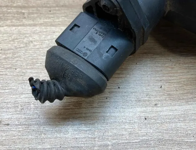 VOLKSWAGEN Passat B5 (1996-2005) Mass Air Flow Sensor MAF 038906461,0281002463 34385430