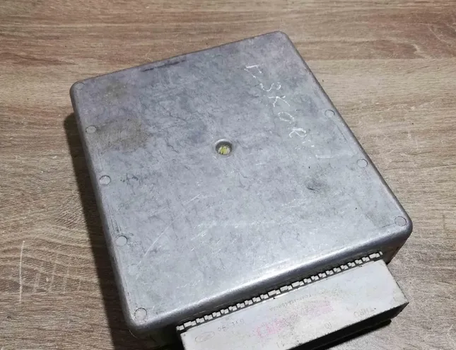 FORD Escort 6 generation (1995-2000) Engine Control Unit ECU 93AB12A650CB,BACK 34413630