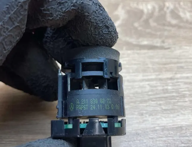 MERCEDES-BENZ E-Class W124 (1984-1997) Exhaust gas temperature sensor A2118300272,9341706101 34399889