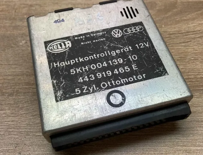AUDI 100 S3 (1982-1990) Engine Control Unit ECU 443919465E,5KH004139 34336948