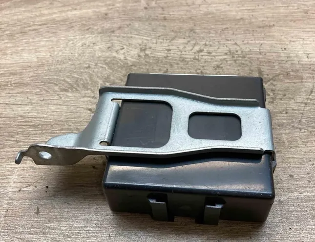 LEXUS IS XE30 (2013-2024) Левый держатель заднего бампера 8973053070,2370002500,TheftWarning 34365052