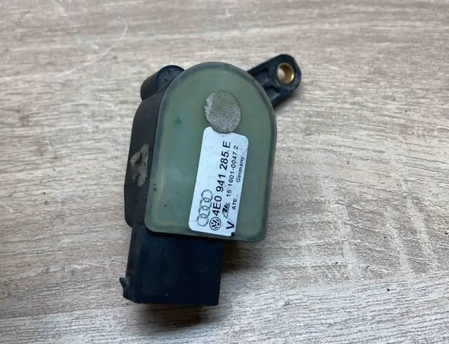 AUDI A8 D2/4D (1994-2002) Height sensor lever 4E0907503C,6PM008161 34388105