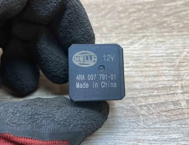 AUDI Q5 8R (2008-2017) Relays 4RA007791 34306478