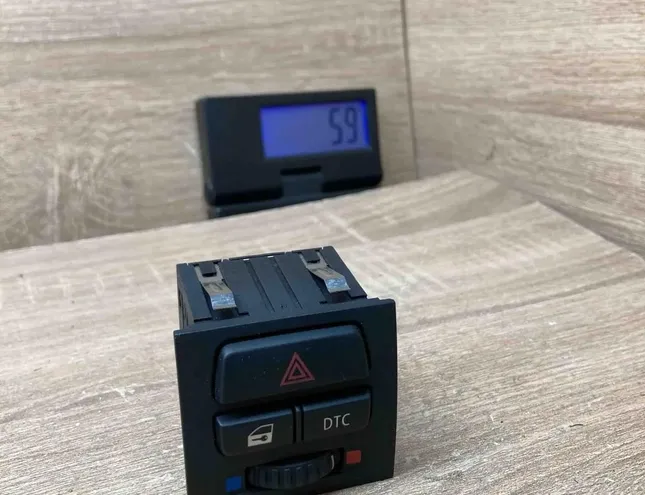 BMW 3 Series E21 (1975-1983) Hazard button 6945652,69456521 34393559