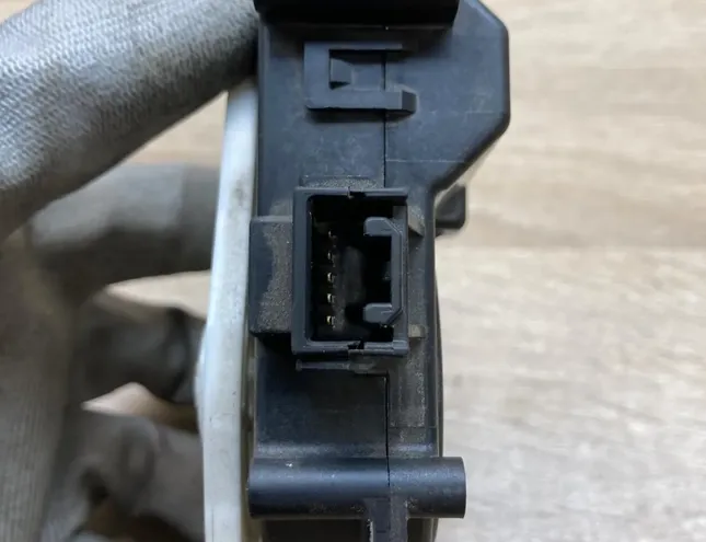 TOYOTA Prius Plus 1 generation (2012-2020) Interior Heater Flap Motor Actuator 0638000172 34445557