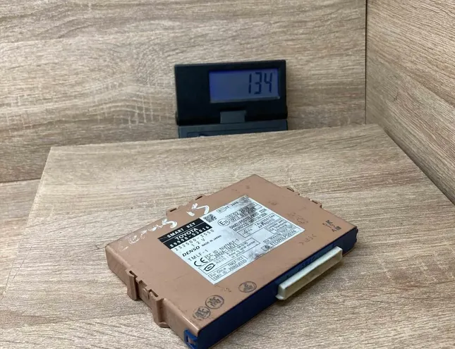 LEXUS IS XE20 (2005-2013) Keyless Control Unit 8999053016,2325003550 34298721