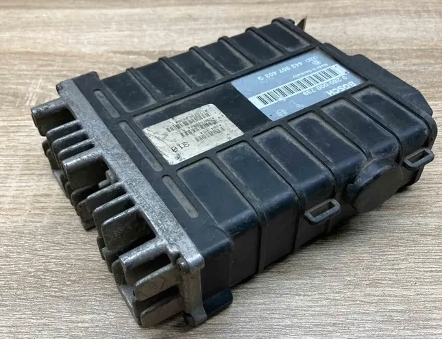 VOLKSWAGEN Passat B3 (1988-1993) Engine Control Unit ECU 443907403G,0280000739 34337714