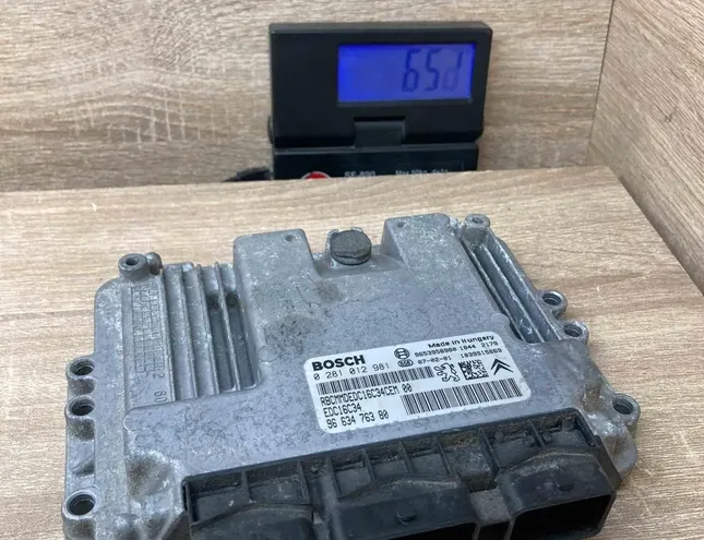 CITROËN C4 1 generation (2004-2011) Engine Control Unit ECU 9663476380,0281012981 34303633