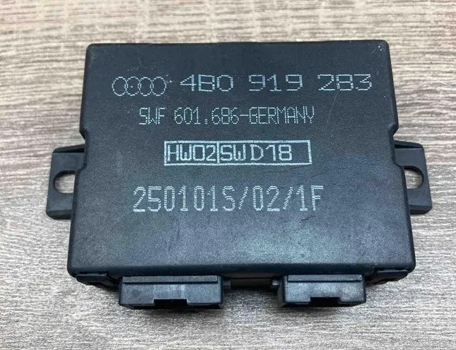 AUDI A6 C4/4A (1994-1997) PDC Parking Distance Control Unit 4B0919283,601683 34361526