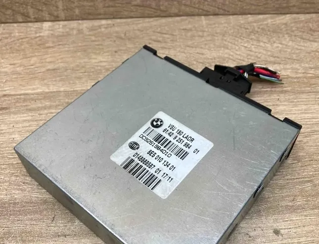 BMW 3 Series E21 (1975-1983) Voltage Control Unit 9251984,8ES010134,Withplug 34394617