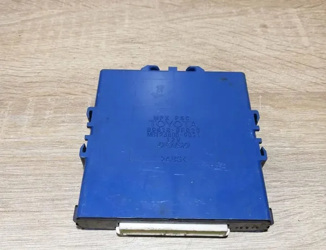 TOYOTA Corolla Verso 1 generation (2001-2009) Combustion control unit 896180F020 34416849